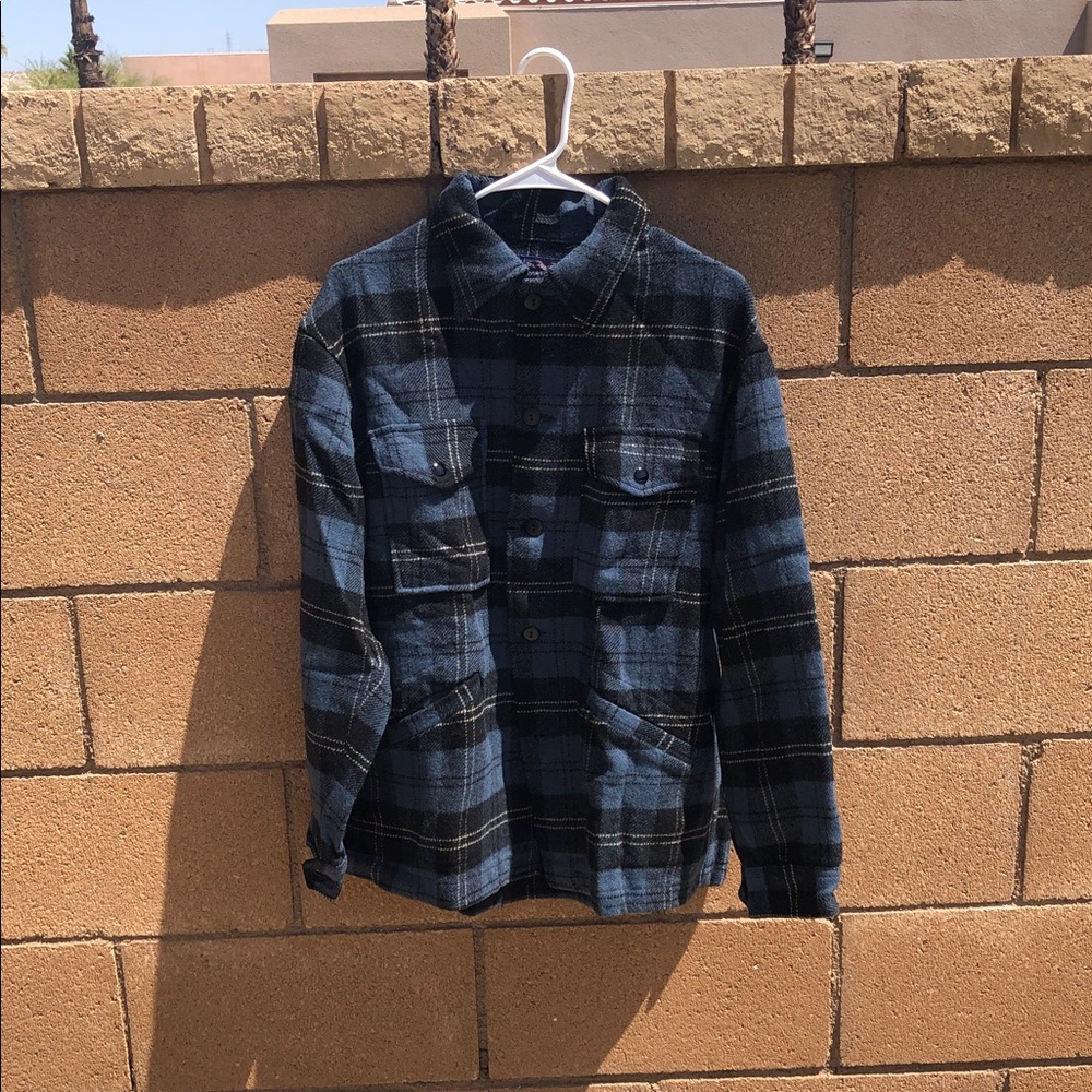 Pendleton Blue and Black Plaid Lightweight Shirt Jacket used conditions Medium
